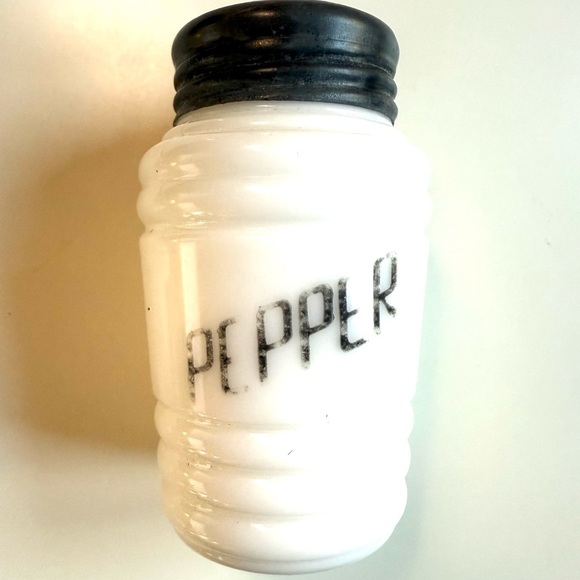 Other - Vintage White Pepper Shaker